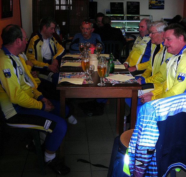 2011-03-31 06 Casse-croute Nevez.JPG